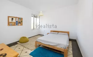 Piso de 5 dormitorios en Granada centro