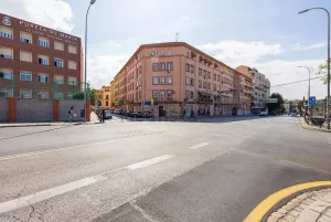 Piso de 5 dormitorios en Granada centro