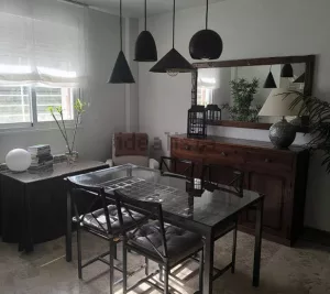 Chalet reformado con 5 dormitorios en Atarfe