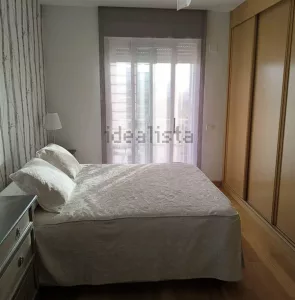 Chalet reformado con 5 dormitorios en Atarfe