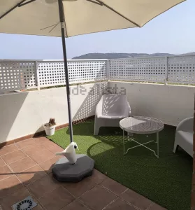 Chalet reformado con 5 dormitorios en Atarfe