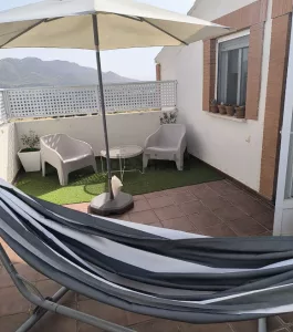 Chalet reformado con 5 dormitorios en Atarfe