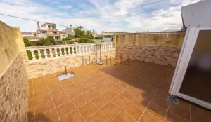Piso de 3 dormitorios con terraza en Peligros