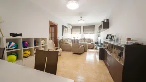 Piso de 3 dormitorios con terraza en Peligros