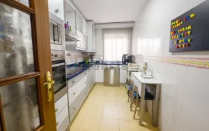 Piso de 3 dormitorios con terraza en Peligros