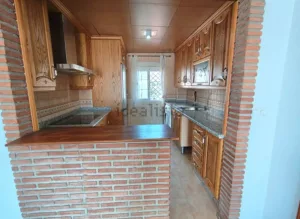 Piso de 2 dormitorios en La Zubia