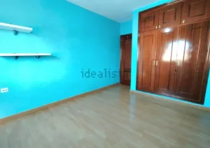 Piso de 2 dormitorios en La Zubia