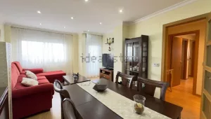 Piso de alquiler con 3 dormitorios en Granada