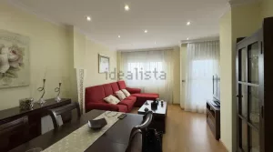 Piso de alquiler con 3 dormitorios en Granada