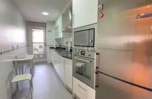 Piso de alquiler con 3 dormitorios en Granada