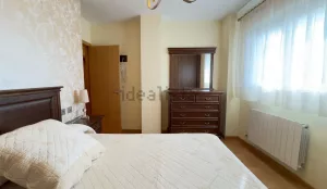 Piso de alquiler con 3 dormitorios en Granada
