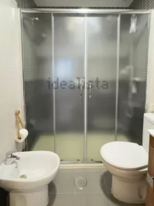 Piso de alquiler con 3 dormitorios en Granada