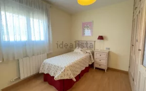 Piso de alquiler con 3 dormitorios en Granada