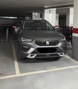 Piso de alquiler con 3 dormitorios en Granada