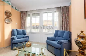 Piso de 3 dormitorios en Avenida de Cádiz