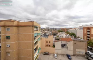 Piso de 3 dormitorios en Avenida de Cádiz