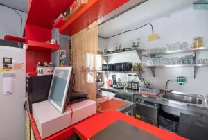 Local en venta con vistas a la Alhambra