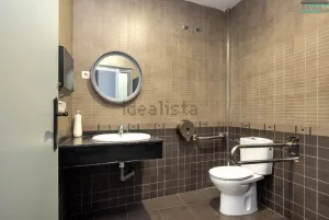 Local en venta con vistas a la Alhambra