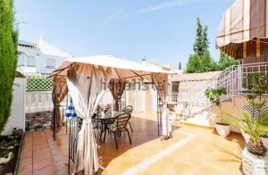 Chalet de 3 dormitorios con piscina en Albolote