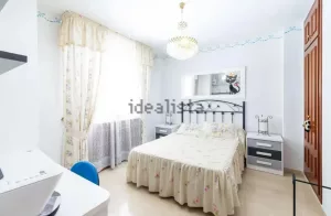 Chalet de 3 dormitorios con piscina en Albolote