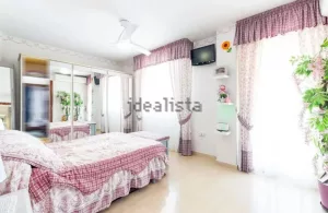 Chalet de 3 dormitorios con piscina en Albolote