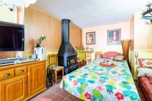 Chalet de 3 dormitorios con piscina en Albolote