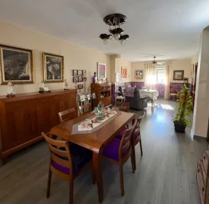 Casa de 4 dormitorios con garaje en Peligros