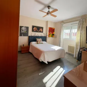 Casa de 4 dormitorios con garaje en Peligros