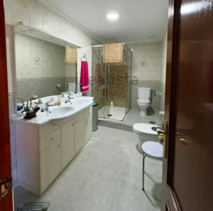 Casa de 4 dormitorios con garaje en Peligros