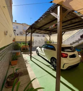 Casa de 4 dormitorios con garaje en Peligros