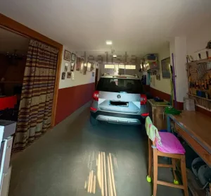 Casa de 4 dormitorios con garaje en Peligros