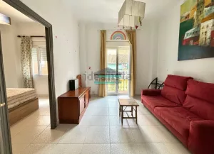 Piso de 4 habitaciones en el centro de Granada