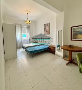 Piso de 4 habitaciones en el centro de Granada