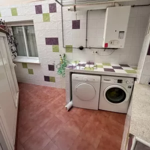Piso de 3 dormitorios con piscina en Gójar