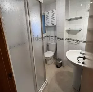 Piso de 3 dormitorios con piscina en Gójar