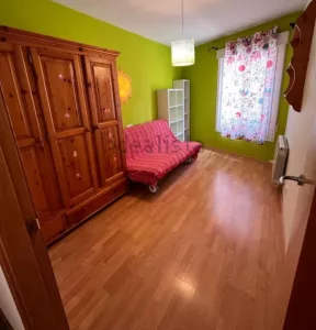 Piso de 3 dormitorios con piscina en Gójar