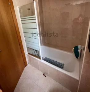 Piso de 3 dormitorios con piscina en Gójar