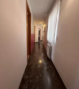 Piso de 3 dormitorios con piscina en Gójar