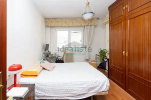 Piso de 3 dormitorios en Granada centro