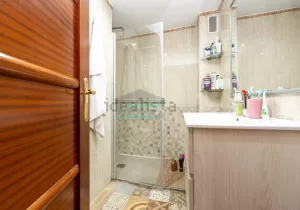 Piso de 3 dormitorios en Granada centro