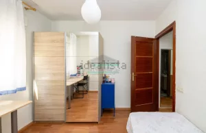 Piso de 3 dormitorios en Granada centro