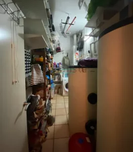 Casa de 4 dormitorios con garaje en Jun