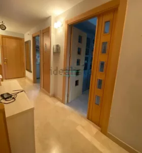 Casa de 4 dormitorios con garaje en Jun