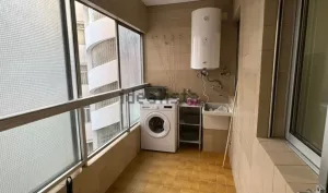 Piso de 5 dormitorios en Avda de la Constitución