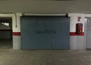 Piso de 5 dormitorios en Avda de la Constitución