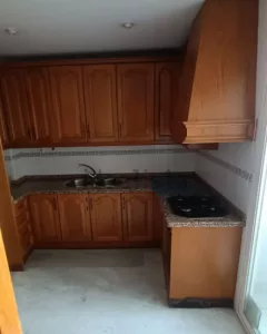 Piso de 4 dormitorios en zona Serrallo