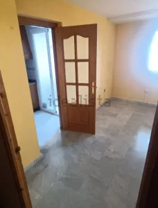 Piso de 4 dormitorios en zona Serrallo