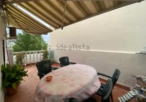 Casa de 4 dormitorios en Albolote