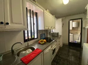 Casa de 4 dormitorios en Albolote