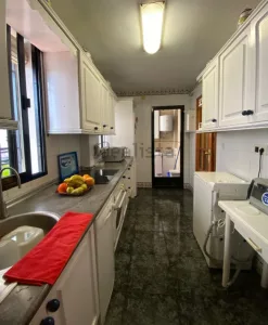 Casa de 4 dormitorios en Albolote